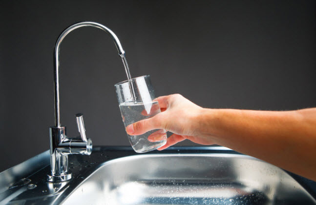 Nguồn nước chúng ta đang sử dụng hàng ngày có thể bị nhiễm những gì? 2